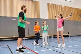 巴萨客场89-79力克红星！克莱本轰22分率队攻陷贝尔格莱德