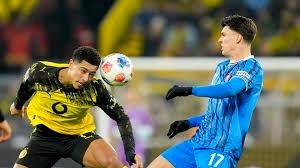 芝加哥白袜队新秀萨利（Chris Sale）单场投出 15 次三振且无保送